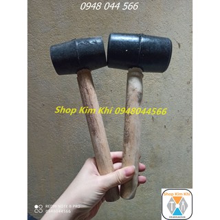 Búa cao su cán gỗ