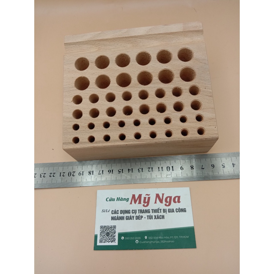 Hộp đựng dụng cụ bằng gỗ nguyên khối