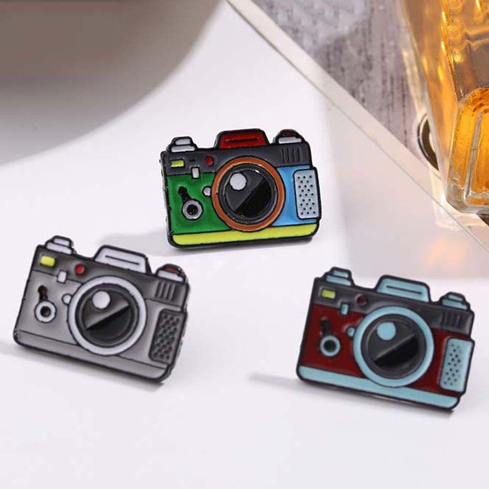 Trâm Cài Áo Hình Máy Ảnh Kỹ Thuật Số VANES1 Tráng Men Họa Tiết Cầu Vồng Hoạ