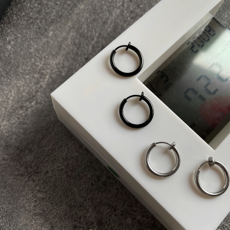 Bông Tai Dạng Kẹp Chất Liệu Thép Titan Phong Cách Thời Trang 19179