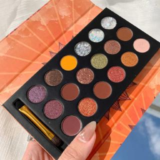 Bảng phấn mắt 18 màu Pearly mờ Sequin long lanh