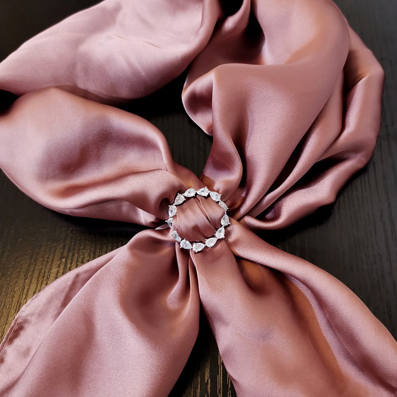 Ready stock_Band Buckle Silk Scarra Buckle High-Grade Female Luxury Temperament Silk Scarron Ring Ins Tidal Personality