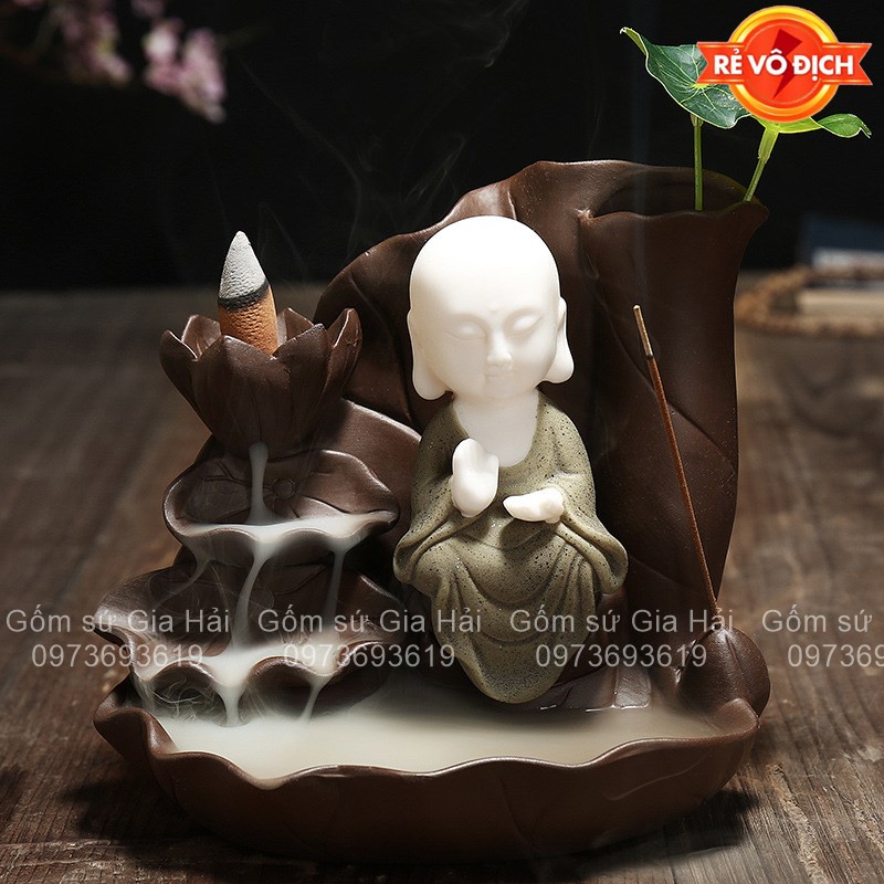 Thác khói trầm hương Phật Thích Ca Toạ Đài Sen