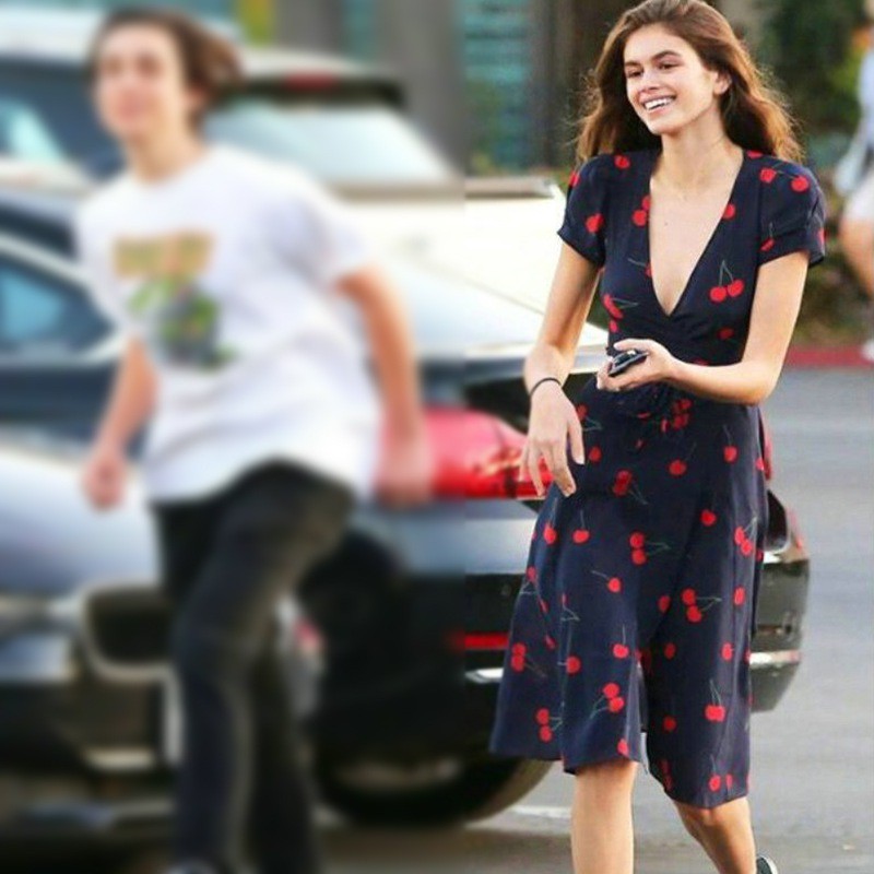 Đầm Tay Ngắn Cổ Chữ V Khoét Sâu In Hoạ Tiết Phong Cách Boho Xinh Xắn Cho Phụ Nữ | BigBuy360 - bigbuy360.vn