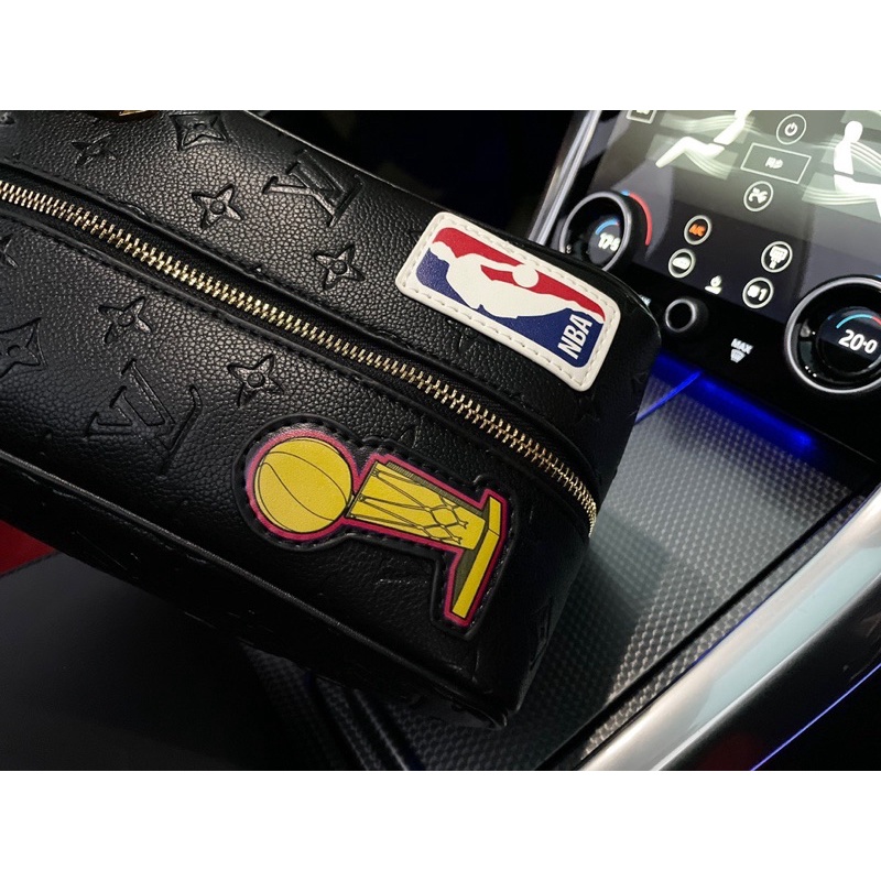 Túi cầm tay LV NBA DOPP KIT thời trang cao cấp 2022