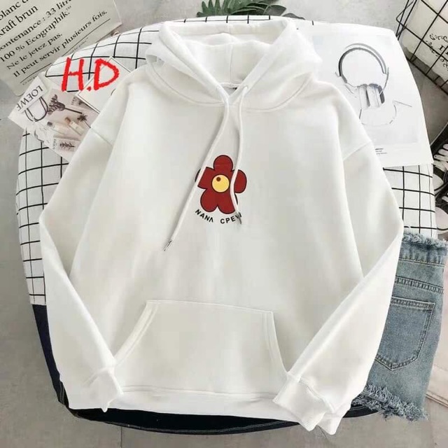 Áo hoodie hoa Nana in ngực HDA1119