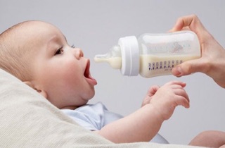 Bình sữa Philips Avent 260ml Classic