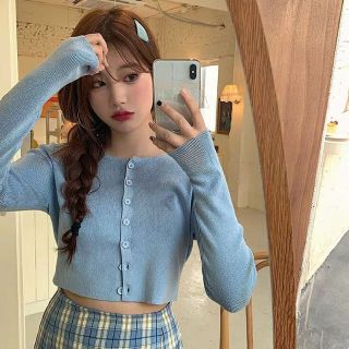 ÁO CROPTOP TAY DÀI YAN