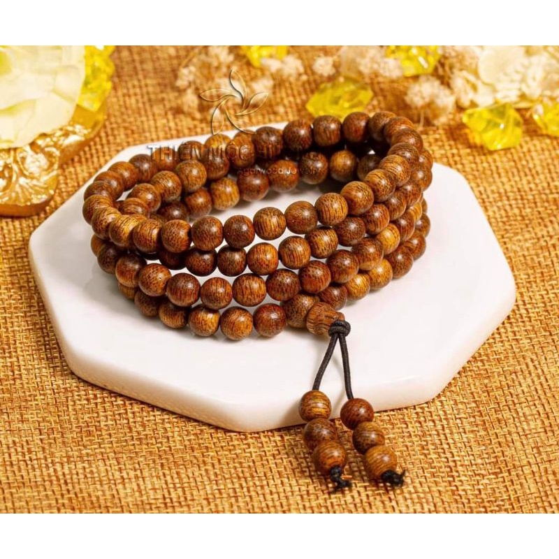 Vòng trầm hương