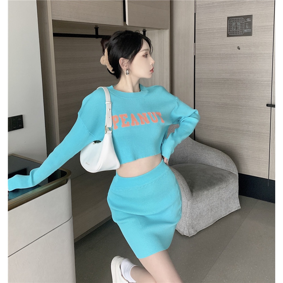 Hàng Có Sẵn Bộ Áo Dệt Kim Dáng Ngắn + Chân Váy Ngắn Cài Nút Xinh Xắn Cho Mẹ Và Bé