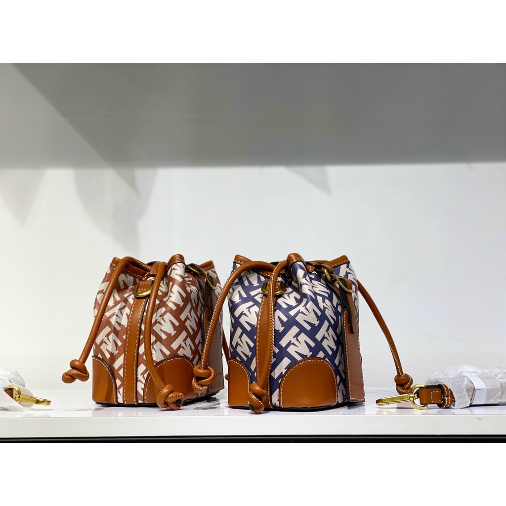 túi rút đeo chéo hàng chính hãng xuất dư size 14cm * 10cm * 15cm