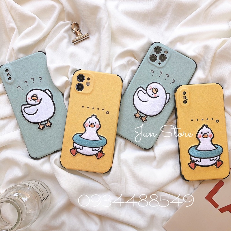 Ốp lưng Iphone hình vịt thêu 4 góc chống sốc