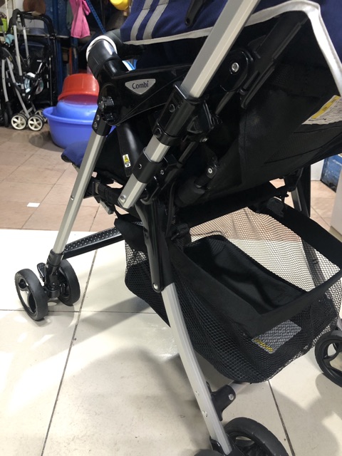 Xe Đẩy 2 Chiều Gầm Cao Combi