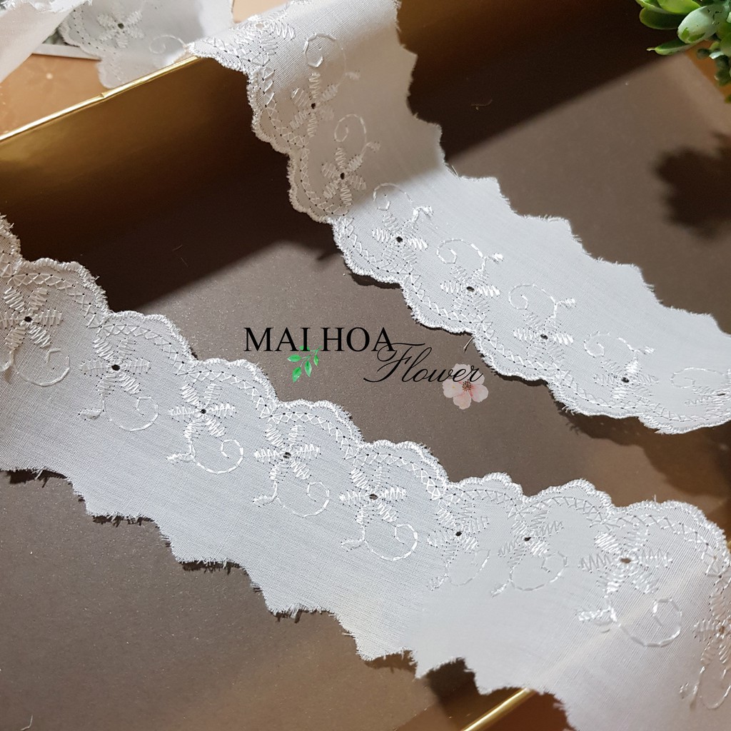 [Size bé 5cm] Dây viền ren thô boi thêu hoa trắng bằng sợi chỉ bóng, may phần tay, cổ hoặc gấu váy áo, Maihoaflower
