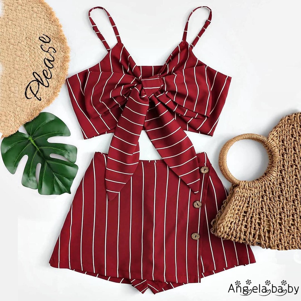 Set áo lửng cổ vuông không tay và quần short họa tiết kẻ sọc cho bé gái