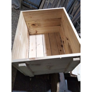 Chậu gỗ dài 50cm rộng 30 cm cao 30cm tháo rời.