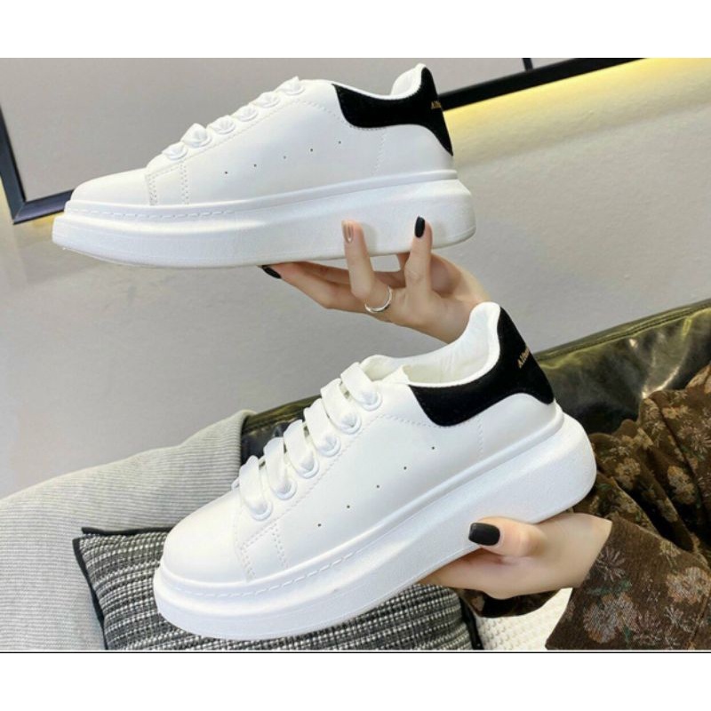 Giày thể thao Sneaker. Giay nam nữ Mc queen thời trang cá tính phiên bản đặc biệt gót nhung.