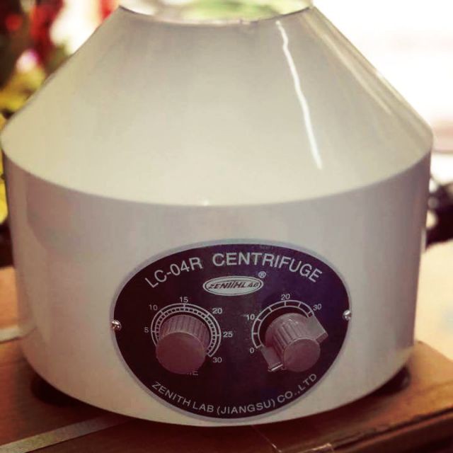 Máy li tâm tách huyết thanh lc-04r