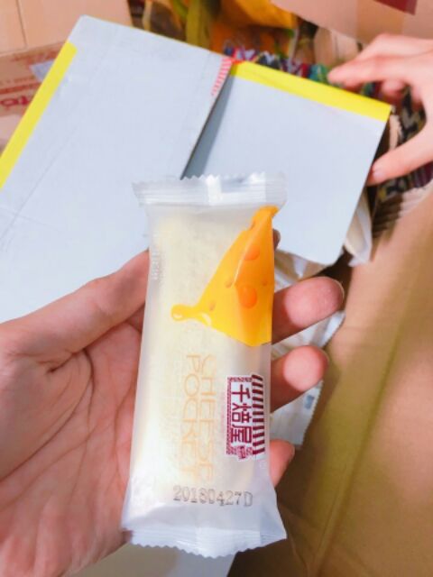 10 CÁI SỮA CHUA NHÂN PHOMAI VÀNG CHESSEE POCKET