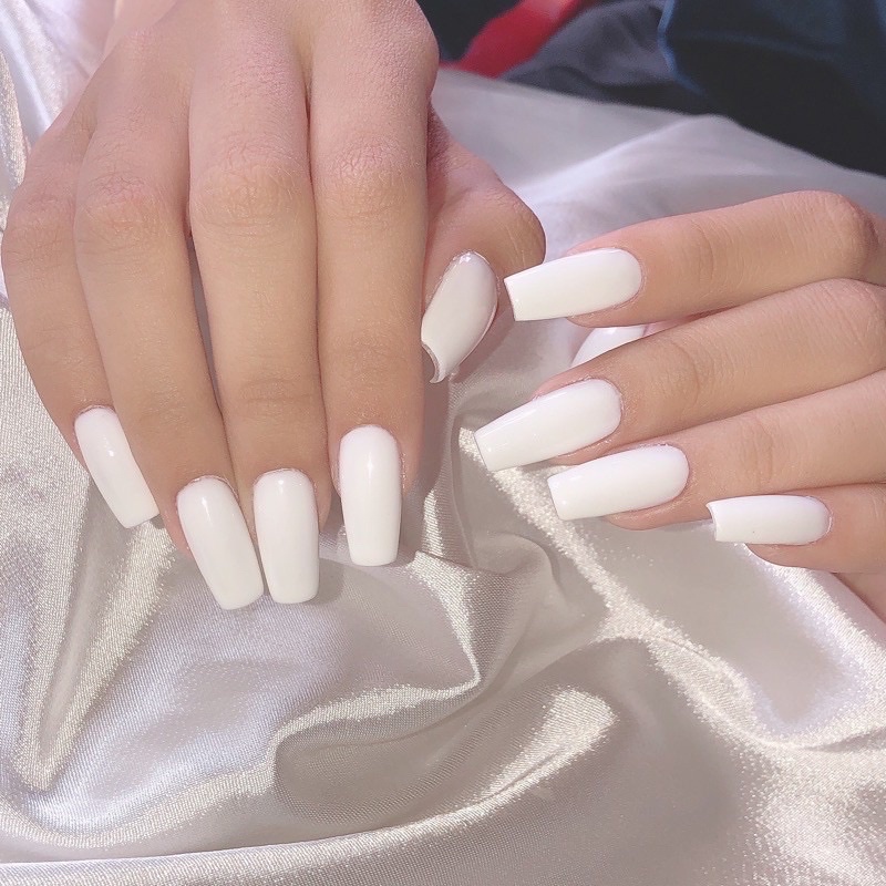 Nailbox móng úp thiết kế màu trắng inbox đổi màu size shape đầy đủ phụ kiện CÓ NOW SHIP