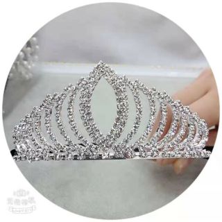 Vương miện cho bé gái
