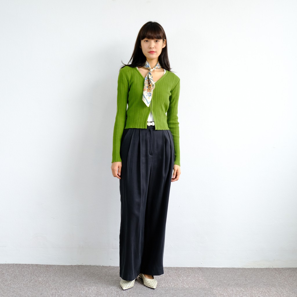 [gwilee] front hook slim cardigan - Áo khoác len Hàn Quốc | BigBuy360 - bigbuy360.vn