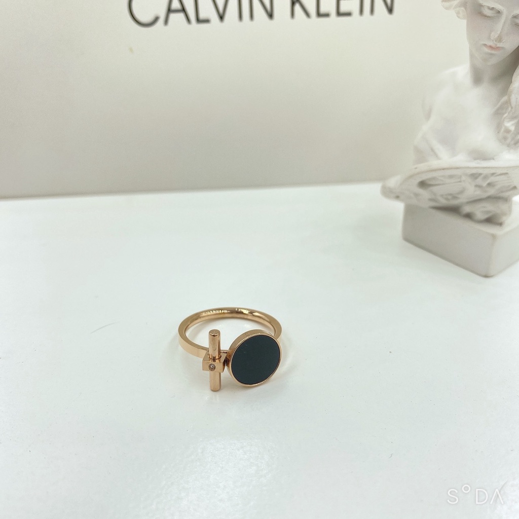 [FreeShip] Nhẫn nữ Titan hình tròn màu đen đính đá J3-201 - CAM KẾT KHÔNG BAY MÀU