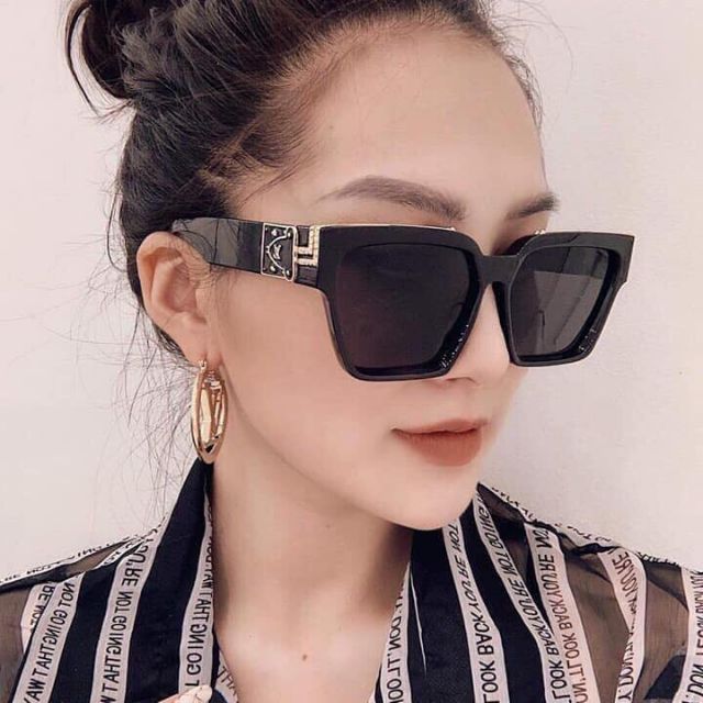 Mắt kính thời trang nam nữ đều đeo được_ sành điệu_ cá tính_bao hành 12 tháng