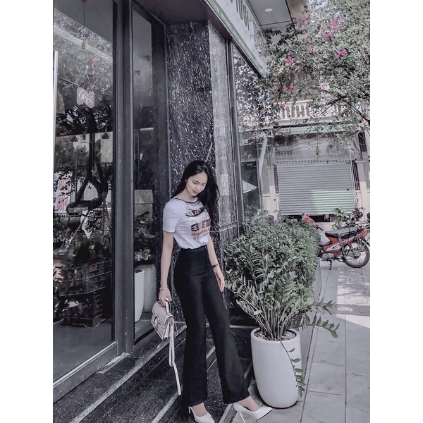 Áo phông nữ điệu đà.