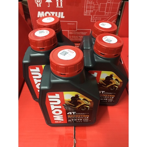 Nhớt Motul Scooter Power LE 5W40 dành cho xe tay ga