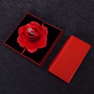 HỘP QUÀ HOA HỒNG ĐỰNG NHẪN
