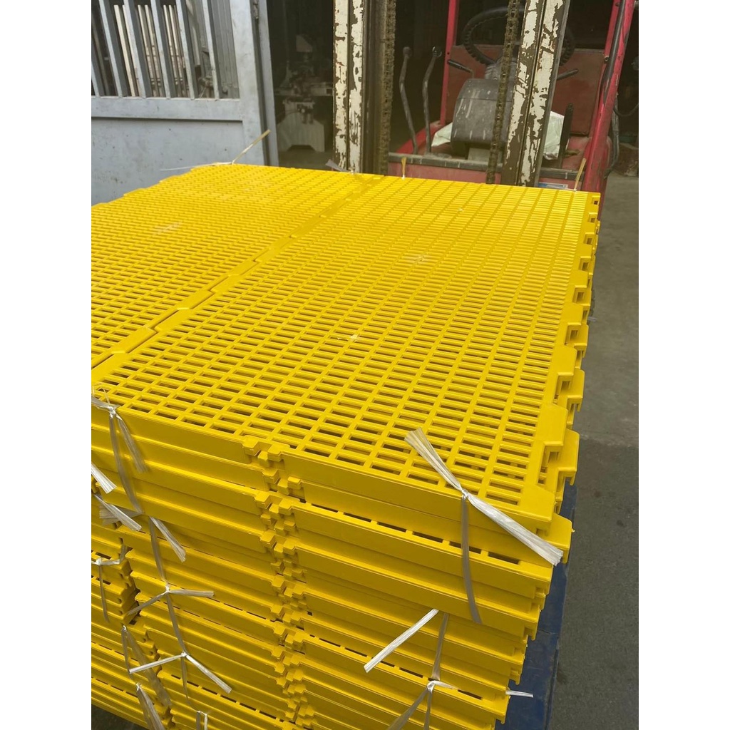 GV Tấm lót sàn chuồng thú cưng  tấm nhựa lót sàn chó mèo