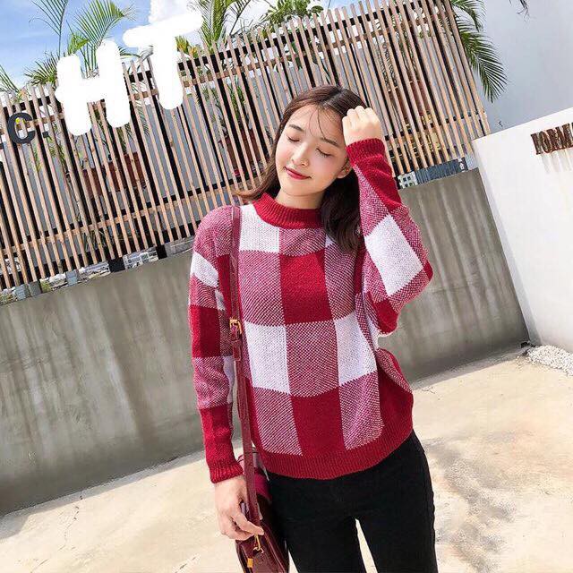 Áo len dệt kẻ ô