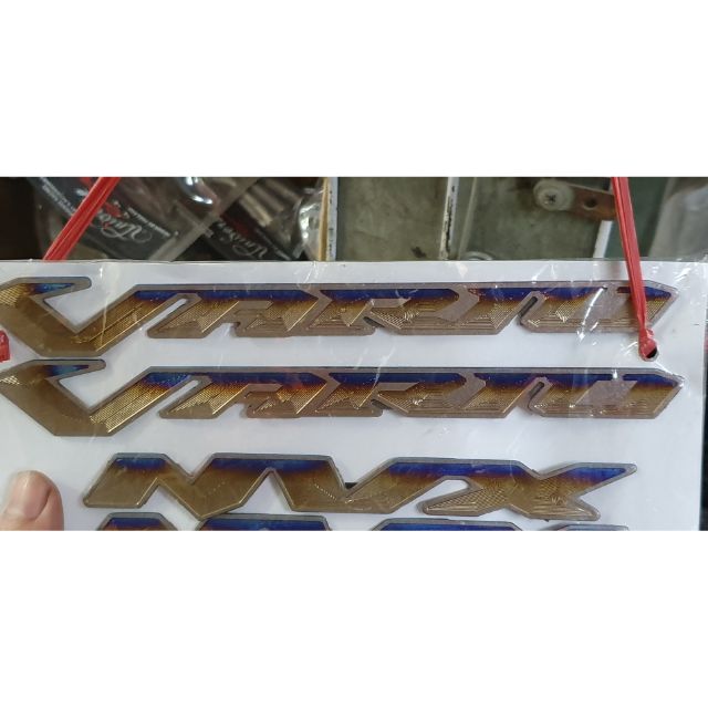 Cặp chữ titan vario