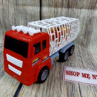 Xe chở thú hoang dã loại to