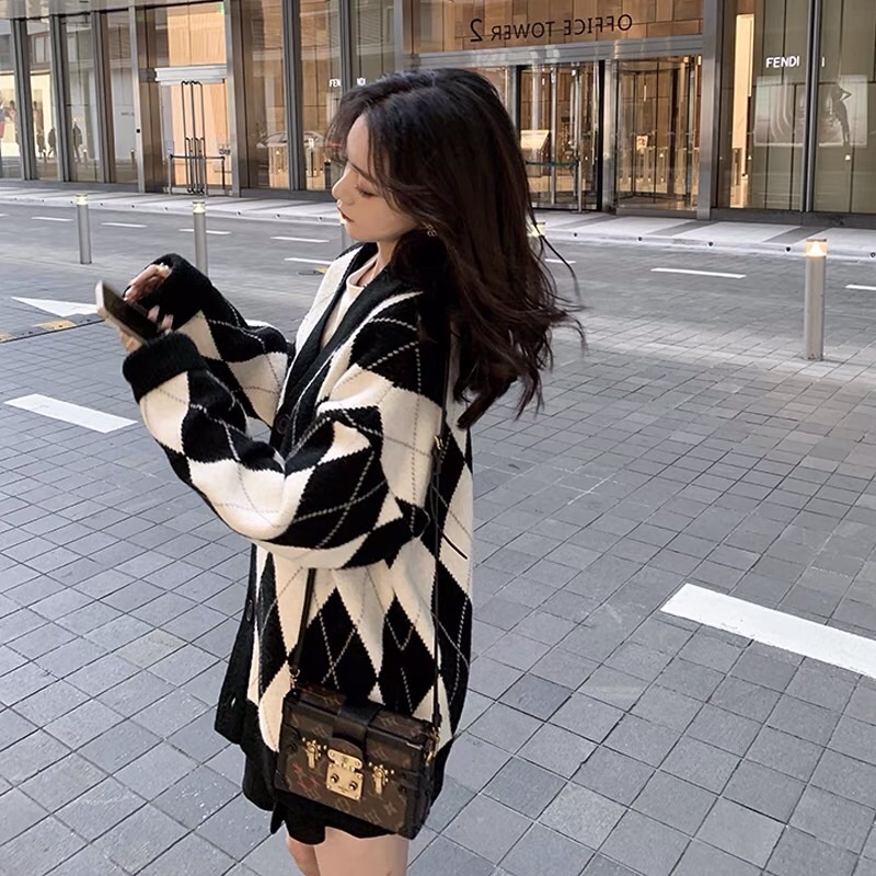 Áo Cardigan len dáng rộng hoạ tiết kim cương phong cách ulzzang mùa thu