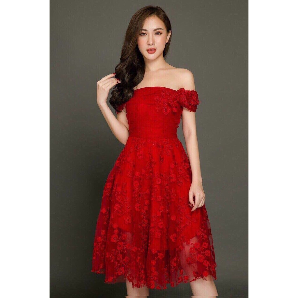 Đầm ren bẹt vai
