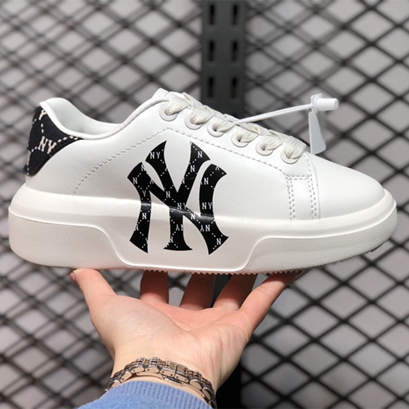 Giày mlb mcq Ny đen vàng mẫu hot nhất 2022