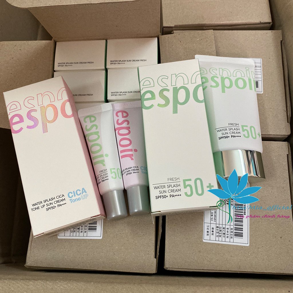 Kem Chống Nắng Espoir Màu Xanh Cấp Nước Căng Mượt Espoir Fresh Water Splash Sun Cream SPF50+ PA++++