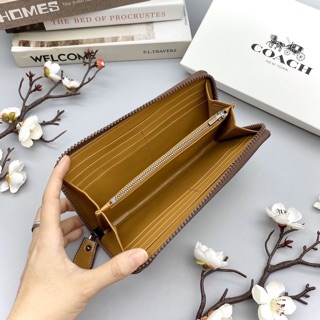 VÍ COACH XE NGỰA