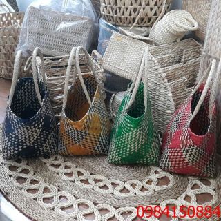 Bị cói, giỏ cói nhiều màu