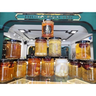 COMBO 10 HŨ THUỶ TINH TRÒN GÂN 200ML CHƯNG YẾN, ĐỰNG MẬT ONG, BỘT, GIA VỊ (Nắp vàng/đen)