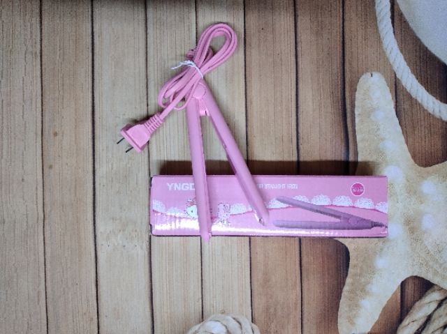 Máy là tóc hello kitty