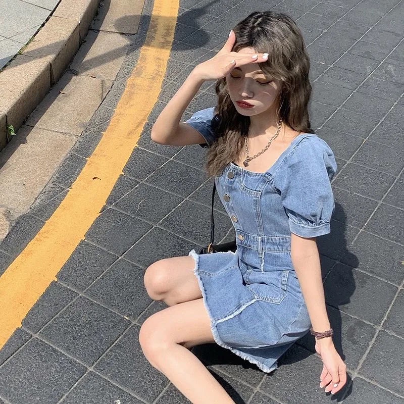 Đầm Denim Cổ Vuông Tay Phồng Phong Cách Âu Mỹ Thời Trang Mùa Hè 2022