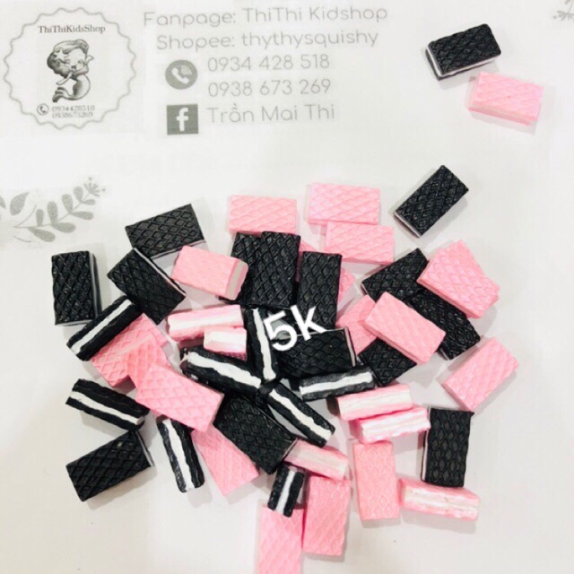 Charm bánh xốp dẹp