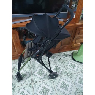 xe đẩy combi f2 ab240