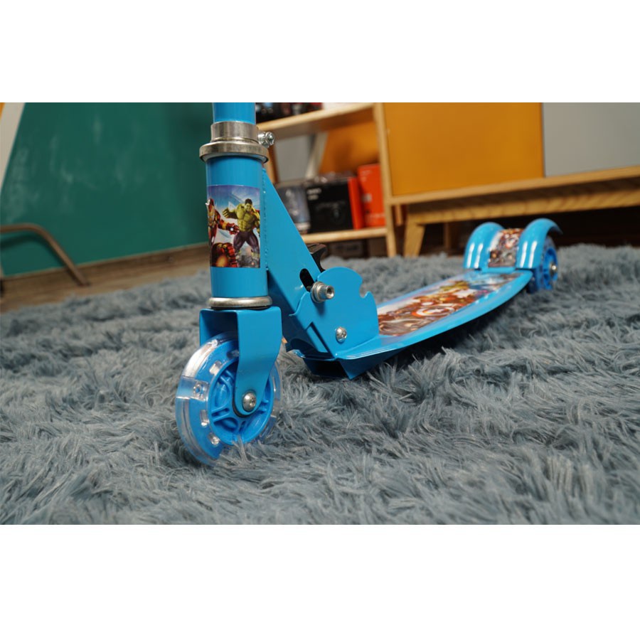 Xe Scooters Cougar- 380 Ba Bánh Phát Sáng, Có 3 Màu Cho Bé Lựa Chọn