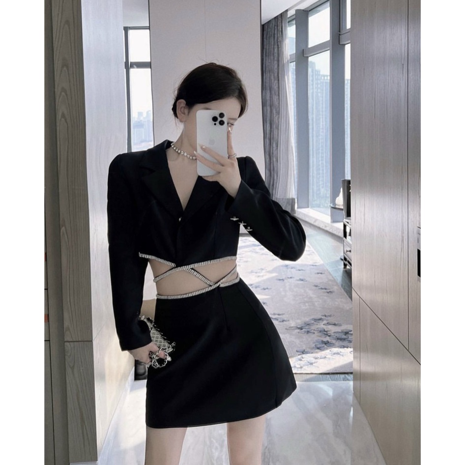 SET ÁO VEST ĐEN ĐÍNH CƯỜM CỘT EO CHÉO DÂY + CHÂN VÁY