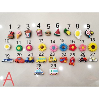Sticker gắn dép sục xinh xinh