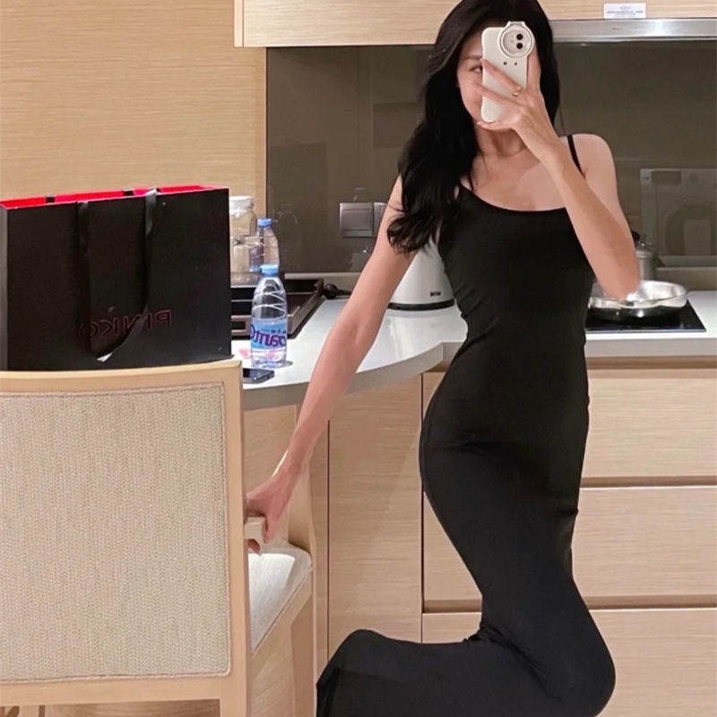 Đầm thun MURIOKI dài hai dây co giãn màu hồng đào ôm dáng thời trang 2022 cho nữ